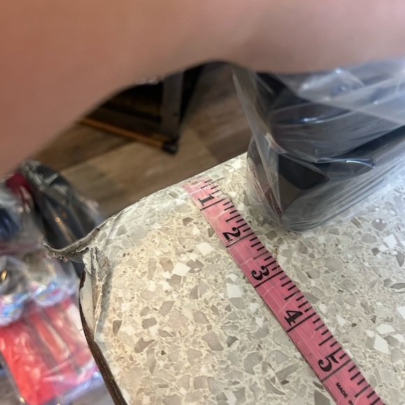 Clarks Womens 8 1/2 chocolate Brown Leather
Slides Wedge Sandals Open Toe Shoe - Picture 10 of 10